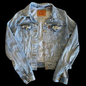 Levi’s Light Wash Denim Trucker Jacket XS